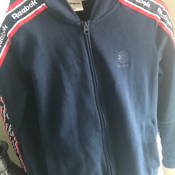 Reebok sweatsuit in great used condition - Picture 2 of 7